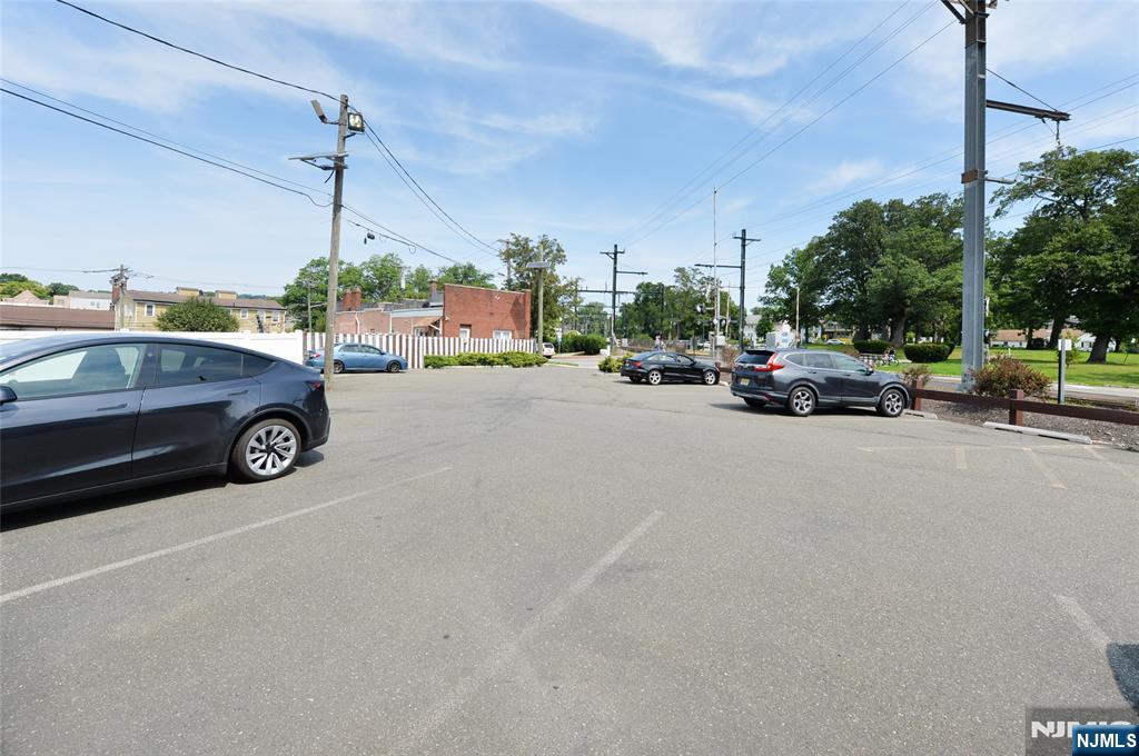 85A Walnut Street - Photo 3