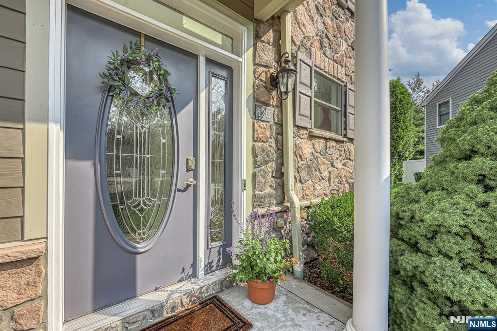 1202 Whitney Lane - Photo 2