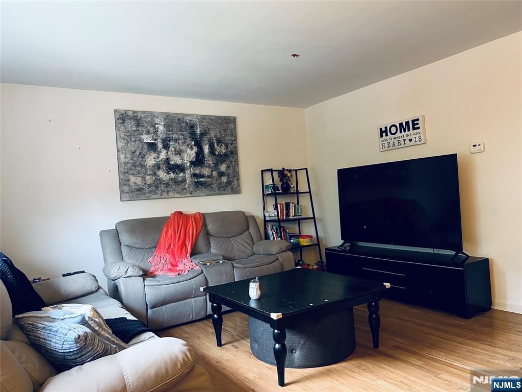 241 Passaic Street 11B - Photo 2