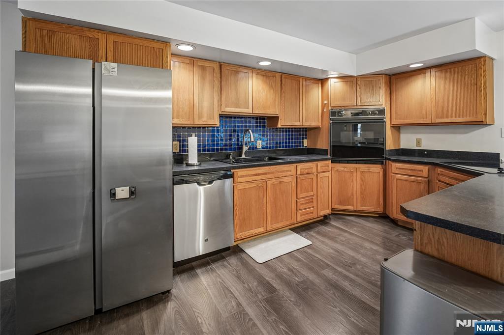 29 Henry Street - Photo 2