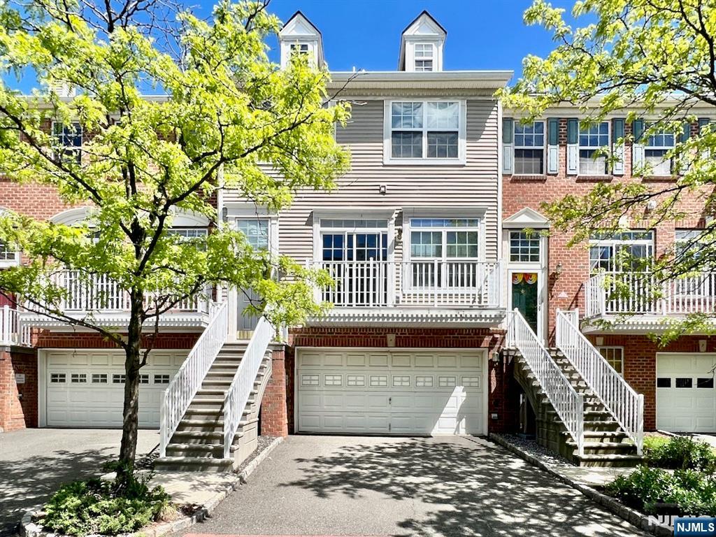 6 McMartin Court - Photo 1