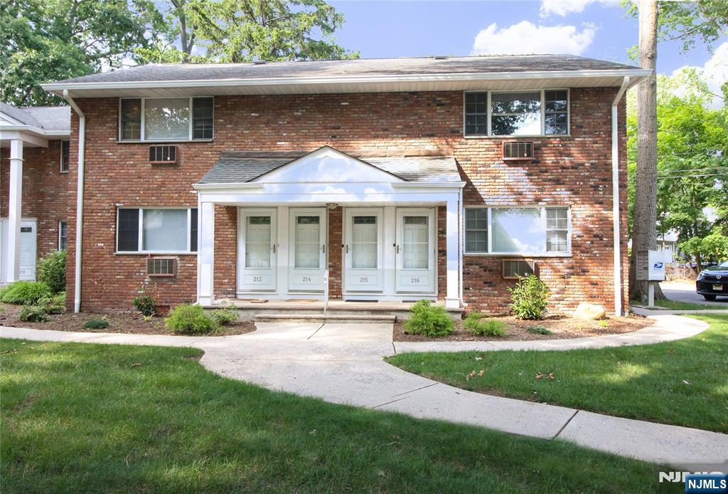 216 Washington Drive 216 - Photo 1