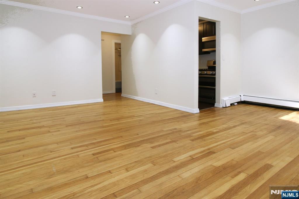 216 Washington Drive 216 - Photo 3