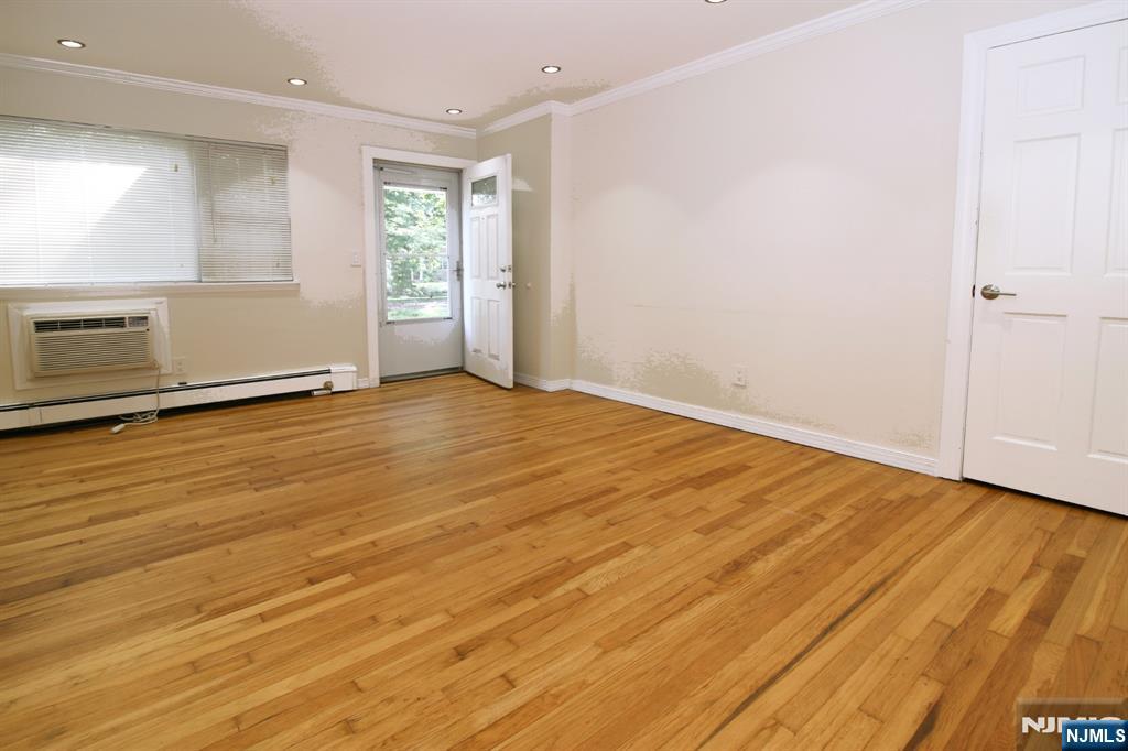 216 Washington Drive 216 - Photo 5