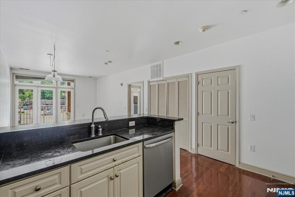 7400 River Road 217 - Photo 5
