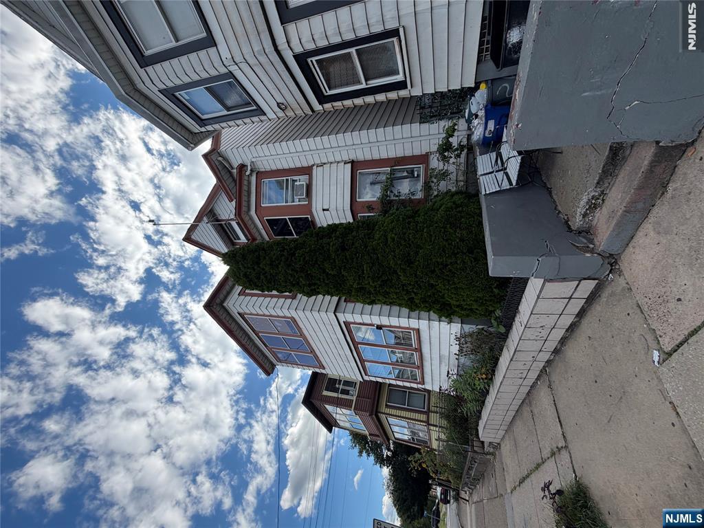 1028 Madison Avenue - Photo 1