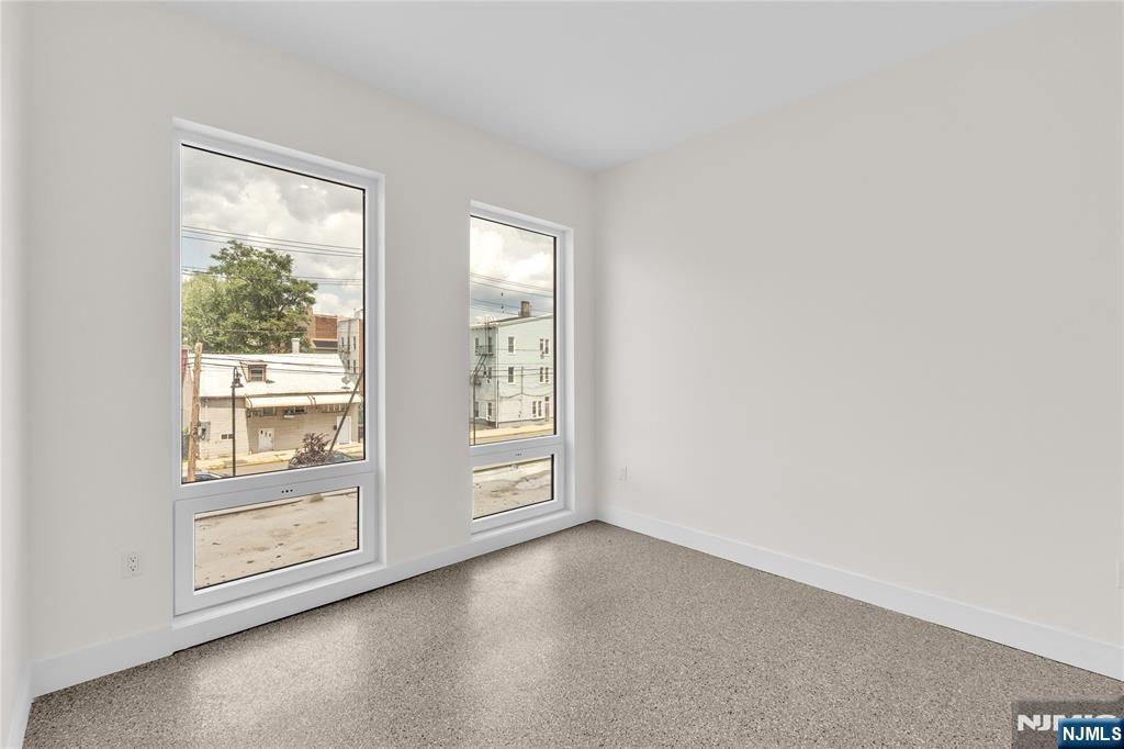 127 South Avenue 201 - Photo 4
