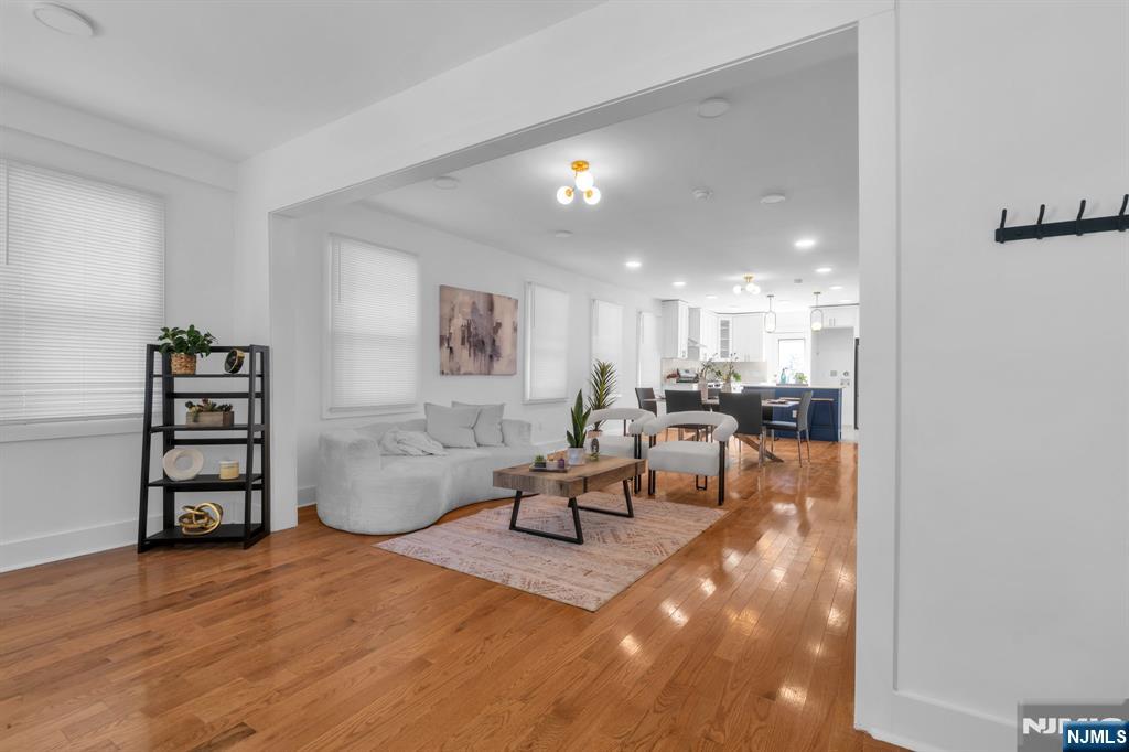 240 Keer Avenue - Photo 5