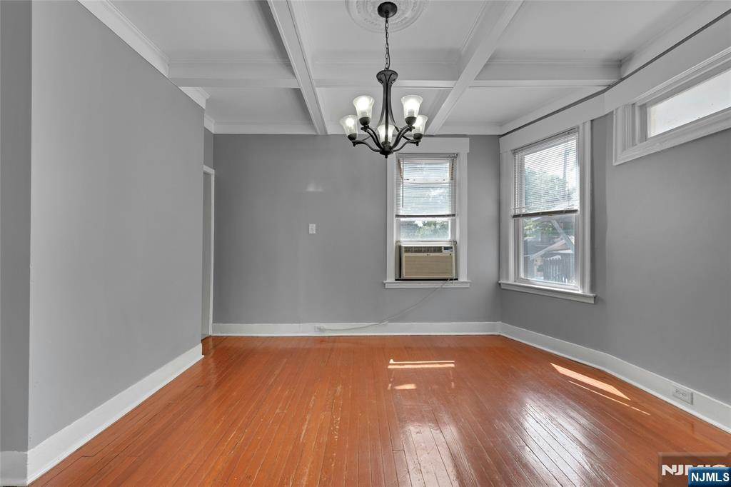 98 22nd Street - Photo 3