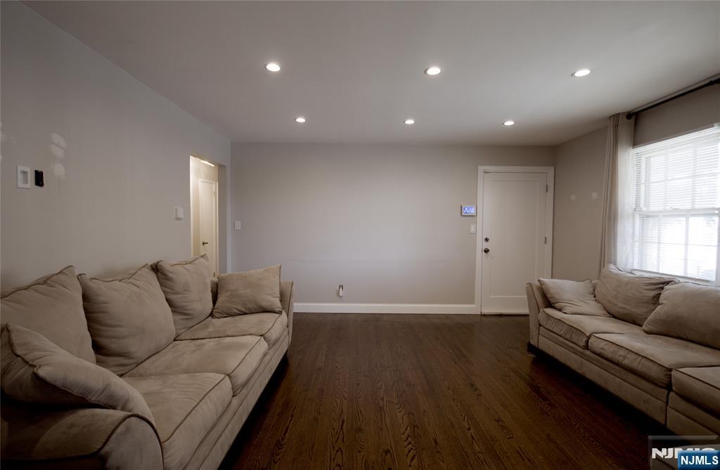 16 Prospect Street - Photo 3