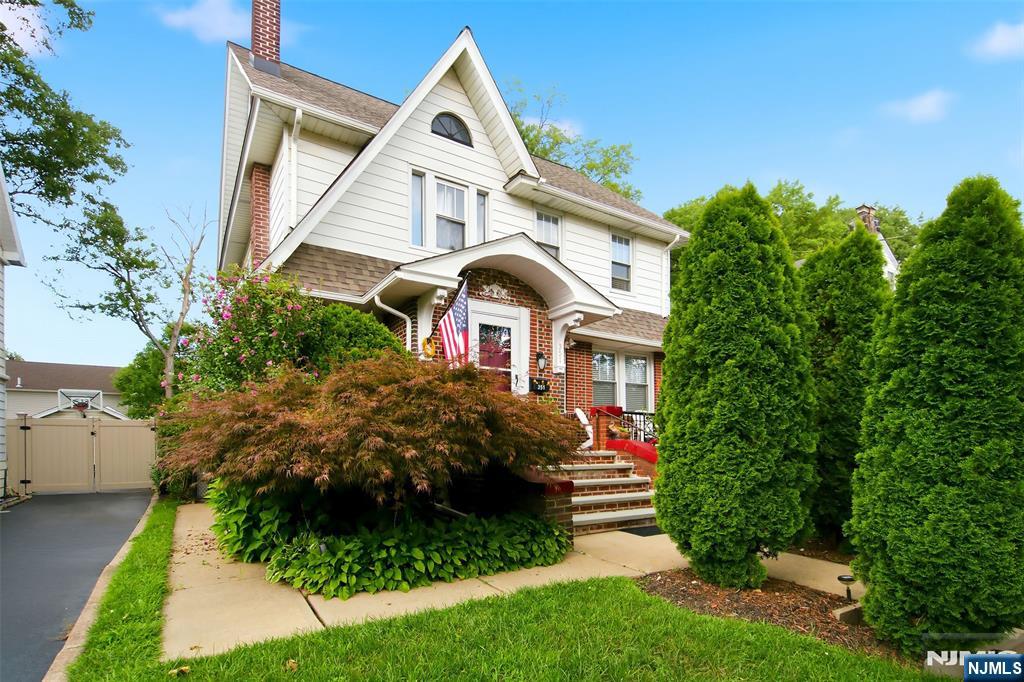 351 W Griggs Avenue - Photo 4