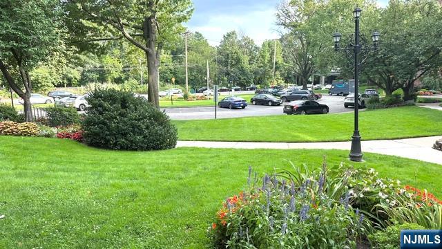 2333 Hudson Terrace E5 - Photo 2