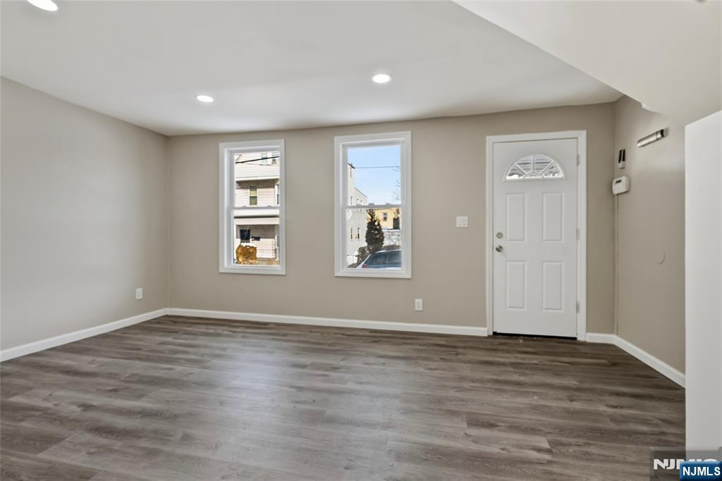 11 Tichenor - Photo 2