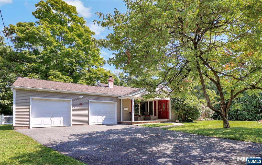 8 Libby Avenue - Photo 2
