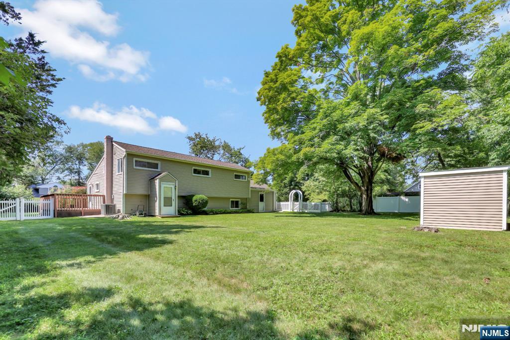 8 Libby Avenue - Photo 3