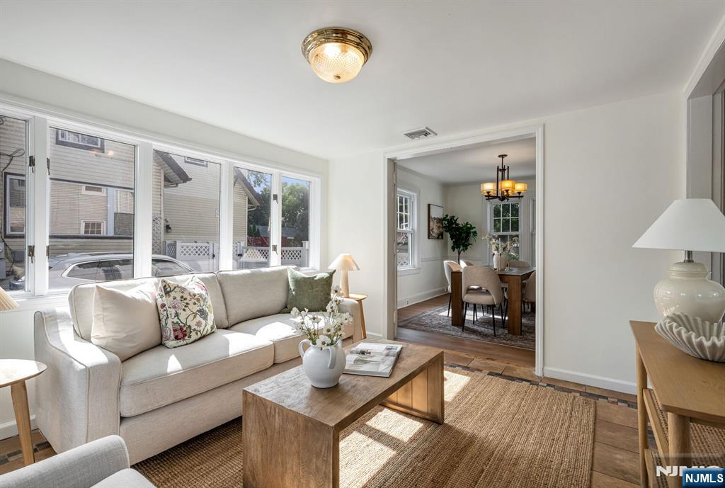 126 Sylvan Avenue - Photo 4