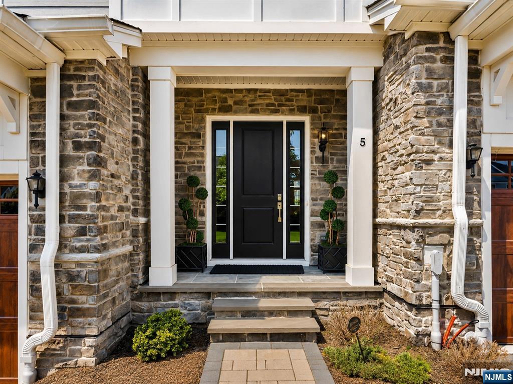 5 St Andrews Circle - Photo 3