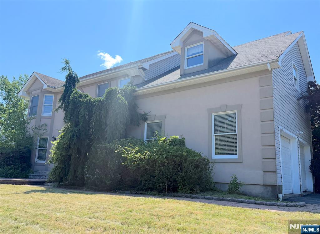 33 McGuire Drive - Photo 2