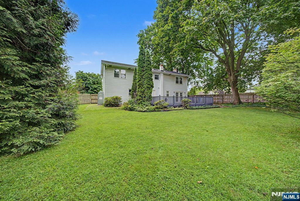 401 E Plane Street - Photo 2