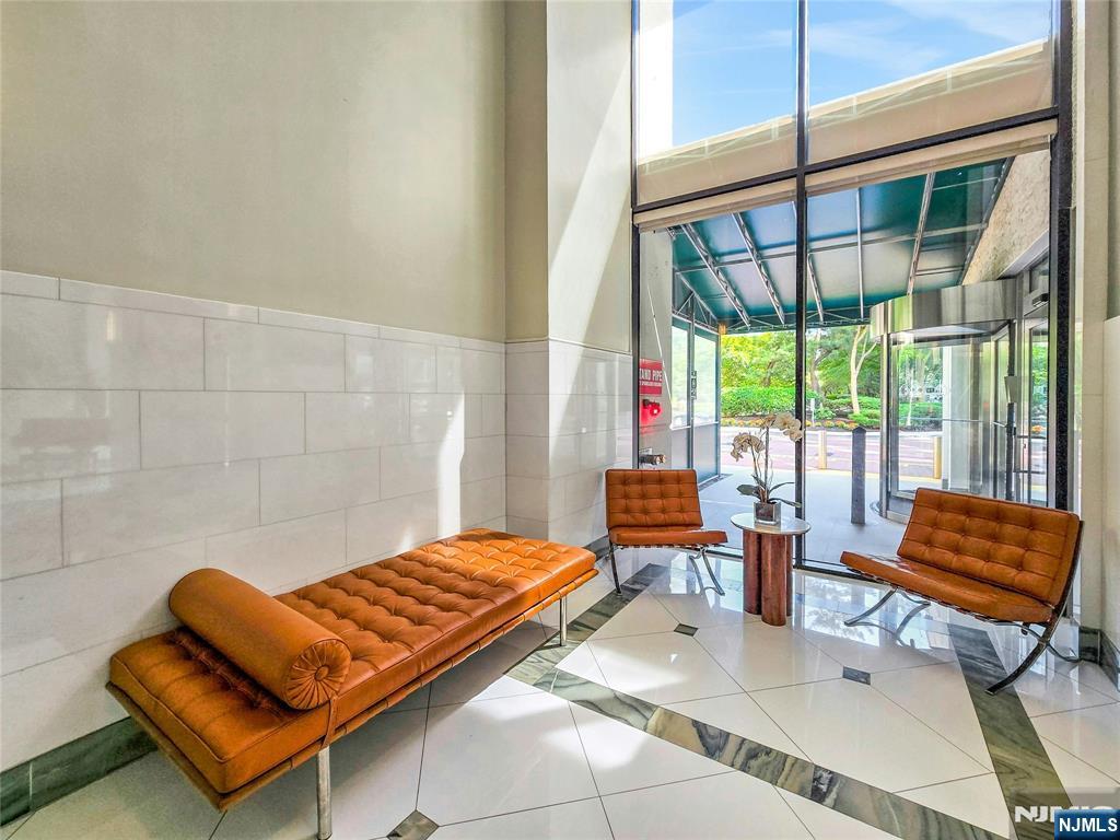 45 River Drive 702 - Photo 4