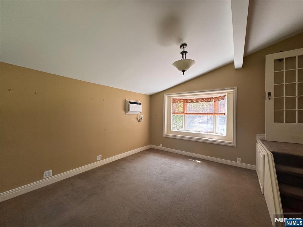 25 Maple Ave, Demarest, NJ 07627