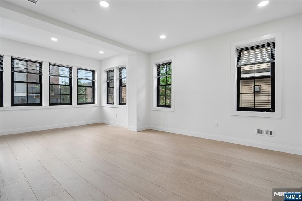 423 Aurora Avenue 1 - Photo 4