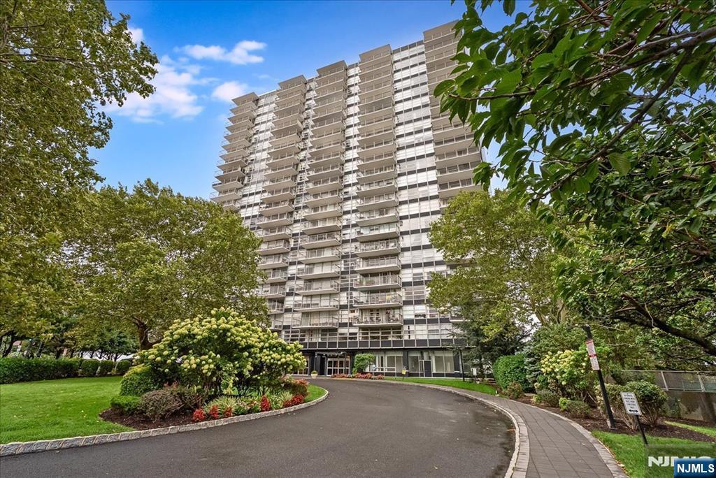 6050 E Kennedy Boulevard 15G - Photo 1
