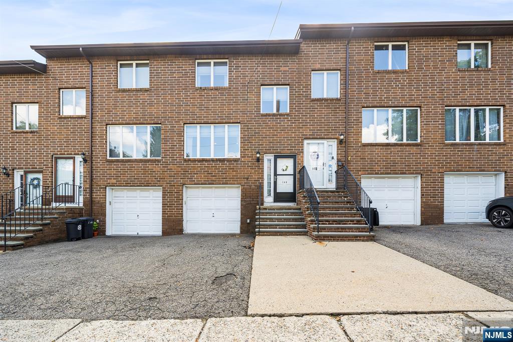 146 Main Street A04 - Photo 1