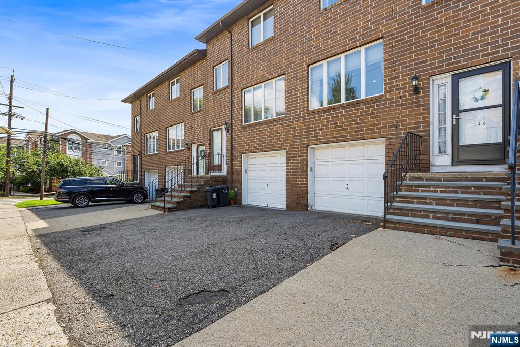 146 Main Street A04 - Photo 3