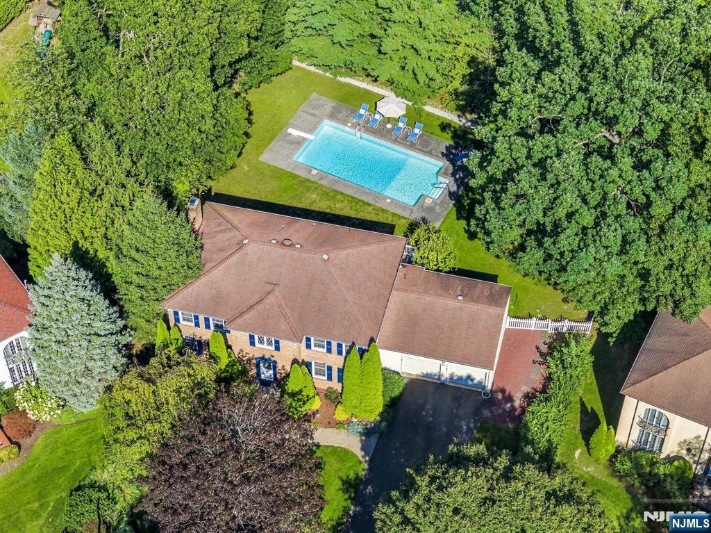 19 Thornhill Drive - Photo 1