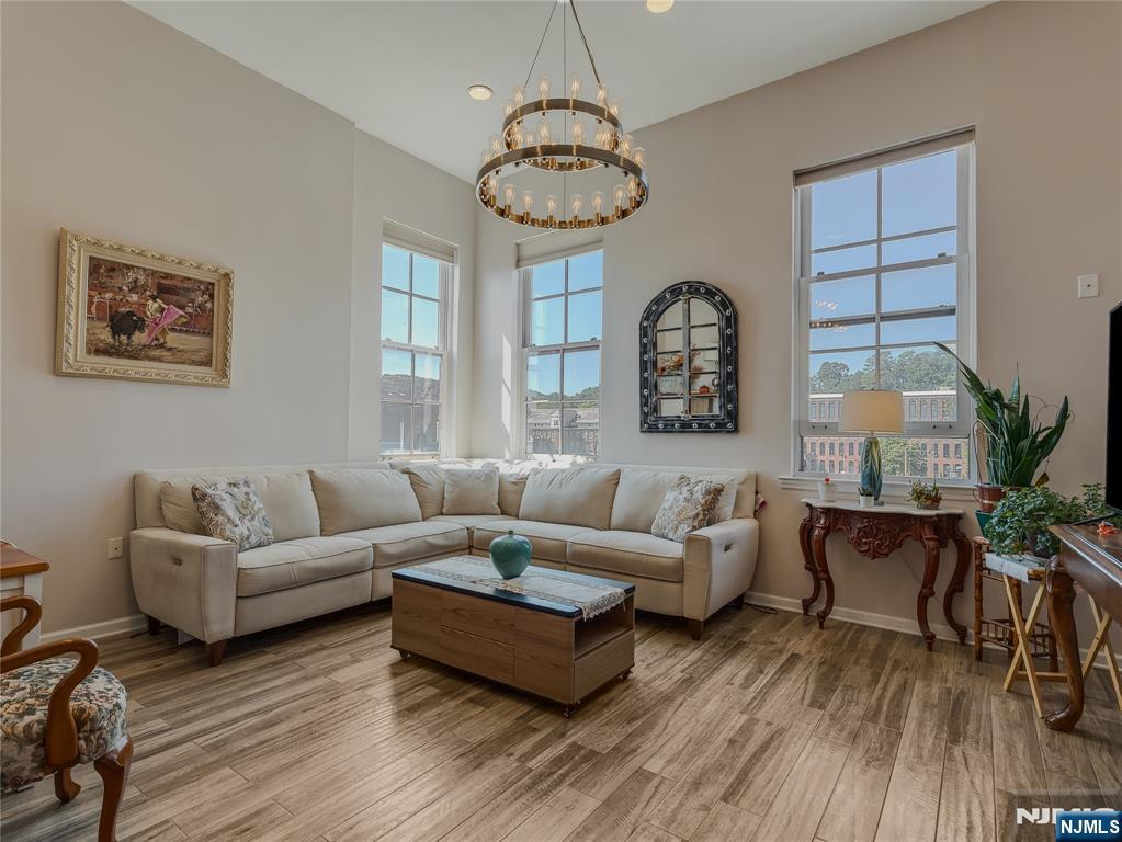 19 Market Street 401 - Photo 1