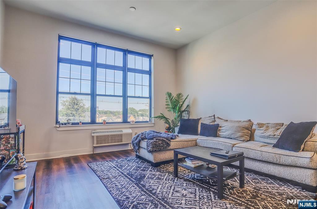 110 Market Street 204 - Photo 4