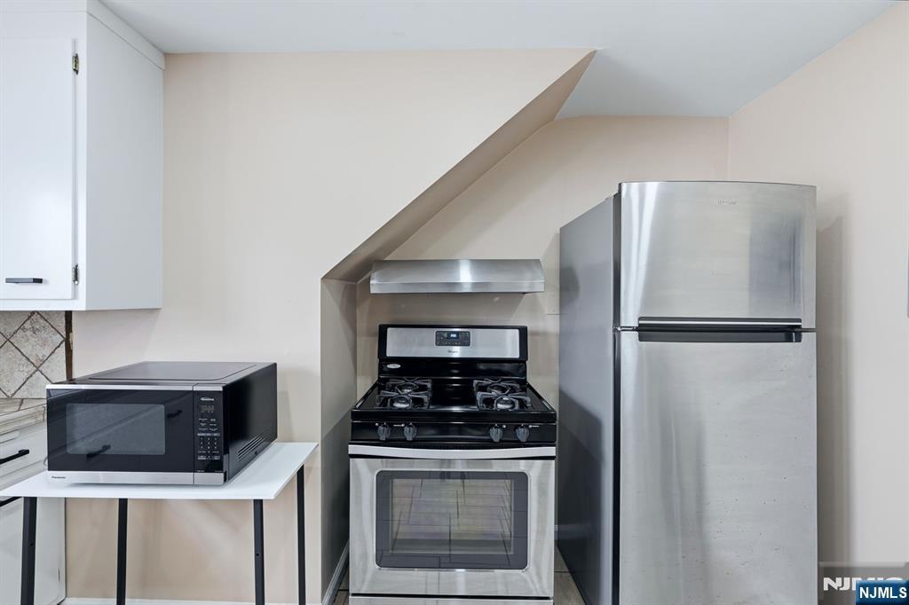 144 Kent Street 2 - Photo 5