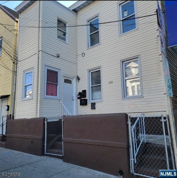 288 Totowa Avenue - Photo 1