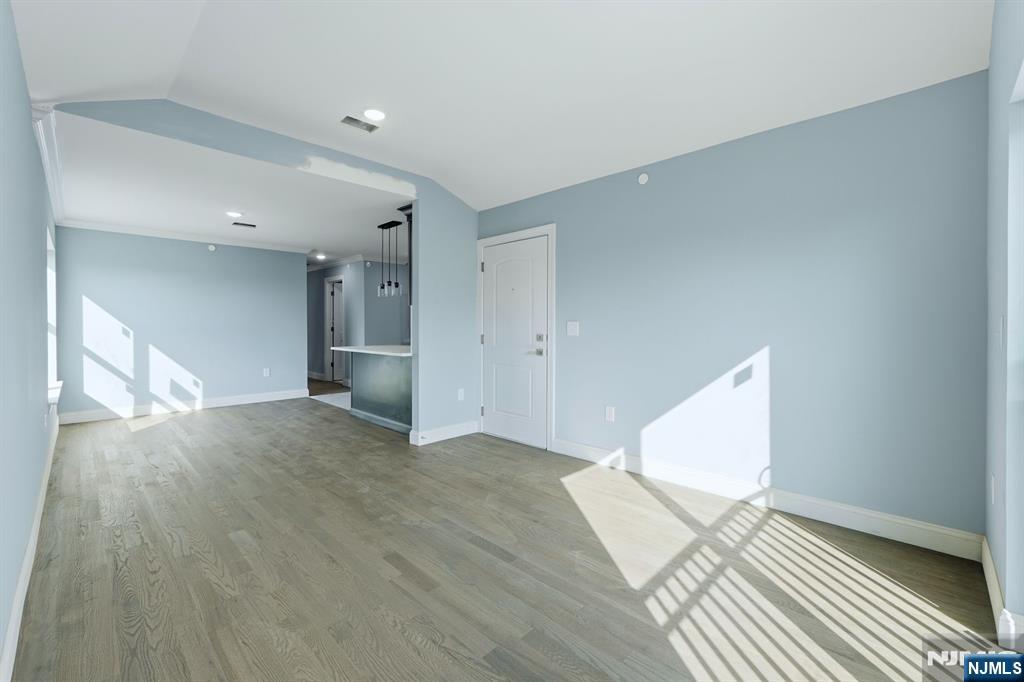 339 Court Street - Photo 5
