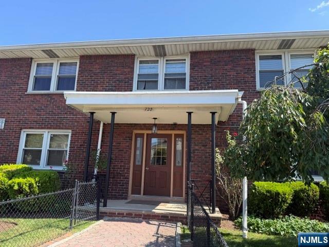 718-720 Stuyvesant Avenue - Photo 1