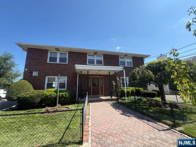 718-720 Stuyvesant Avenue - Photo 2