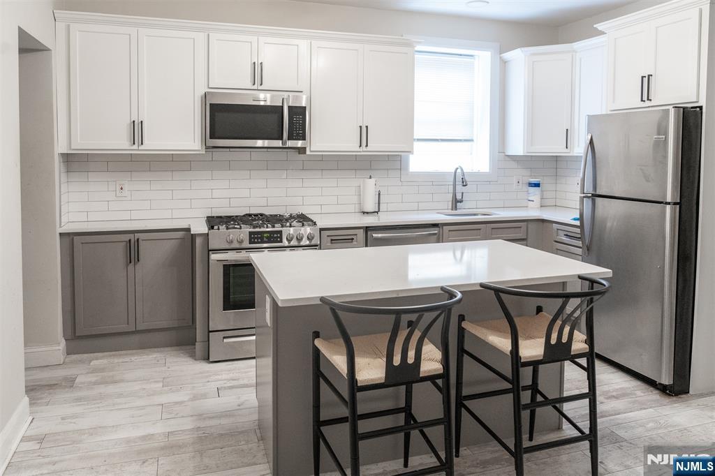 57 Glenridge Avenue 2R - Photo 4
