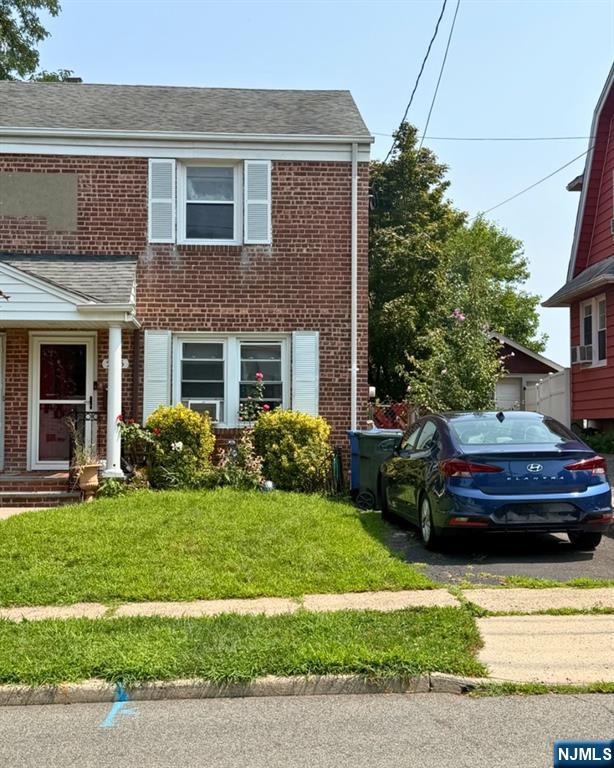 205 Eastern Way - Photo 1