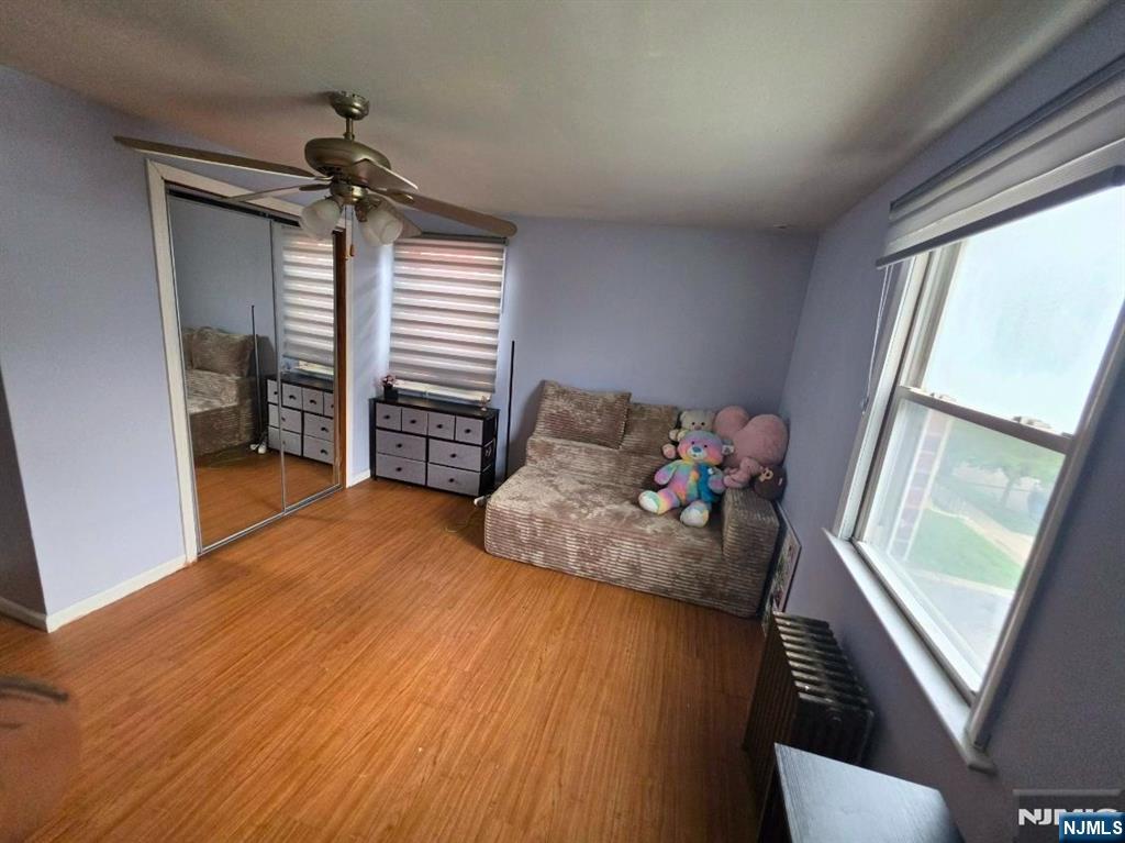 205 Eastern Way - Photo 3