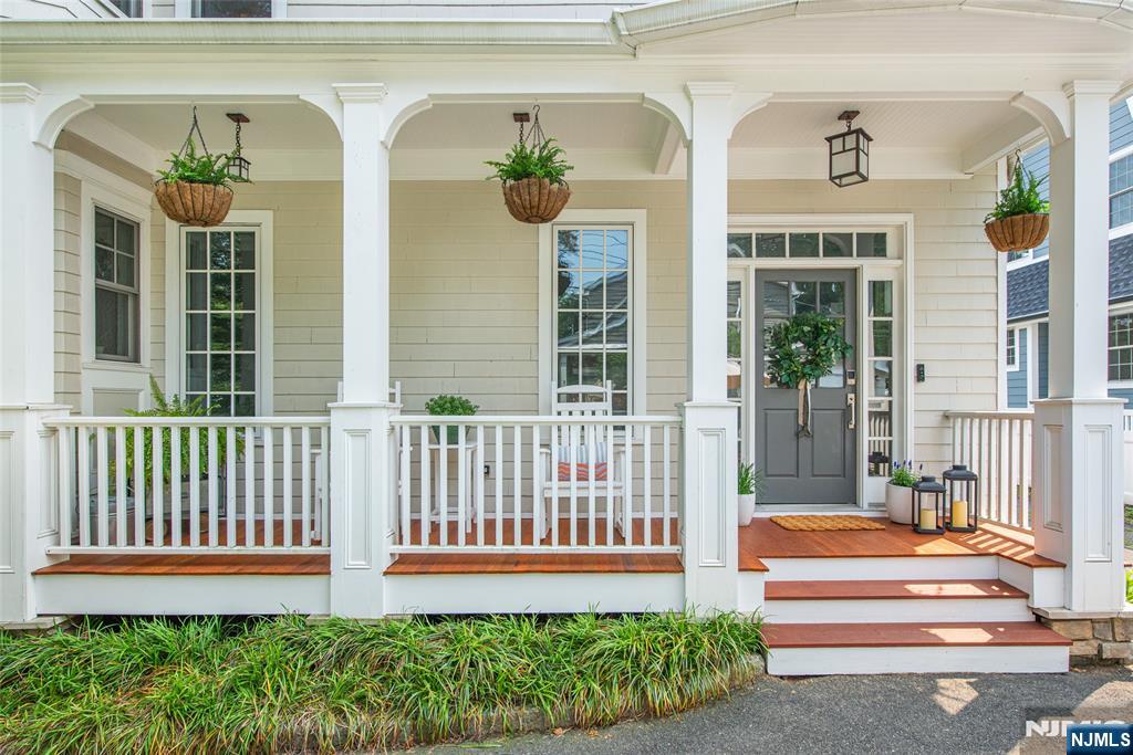228 Watchung Avenue - Photo 1