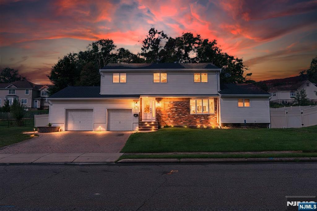 10 Evelyn Terrace - Photo 1