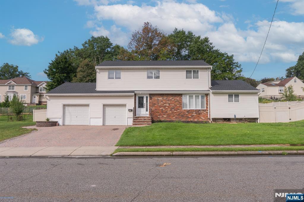 10 Evelyn Terrace - Photo 2