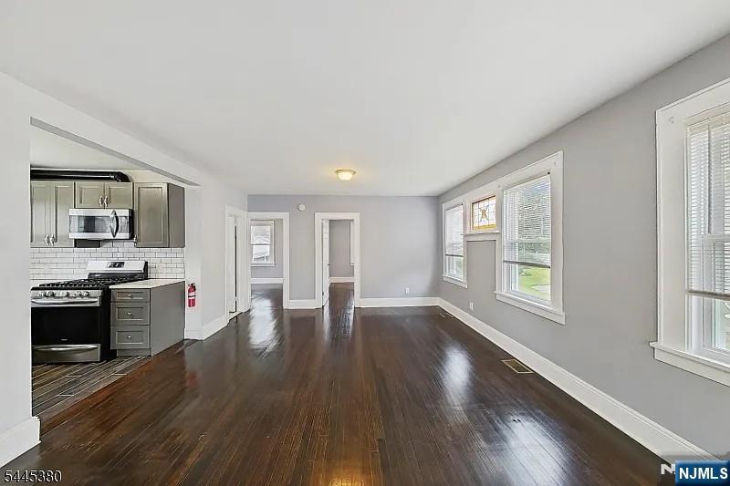 149 Speer Avenue 1 - Photo 3