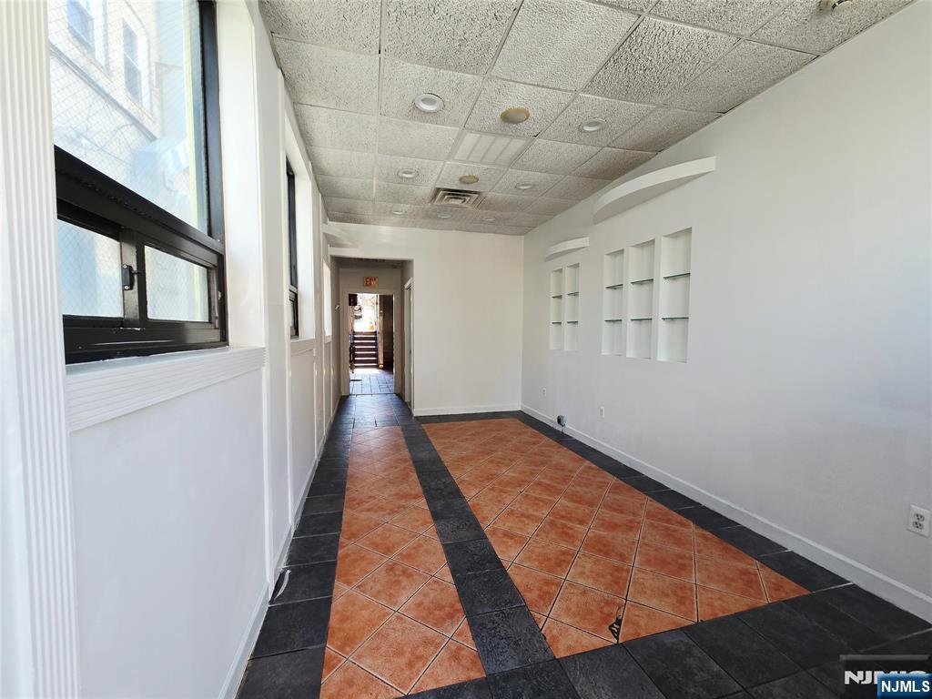 18 Broad Avenue - Photo 3