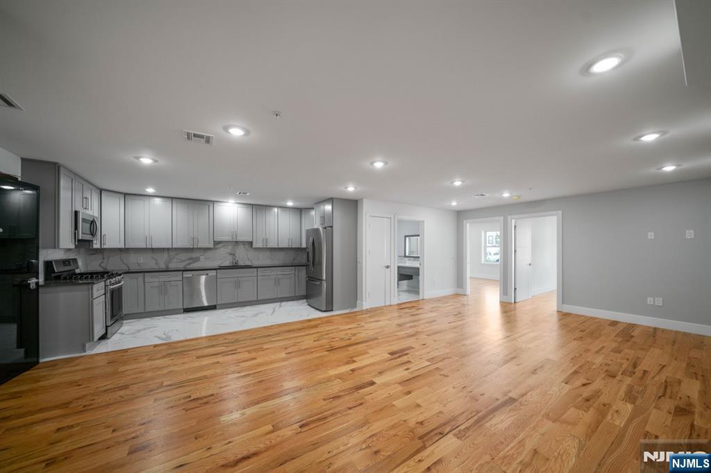 859 Main - Photo 2