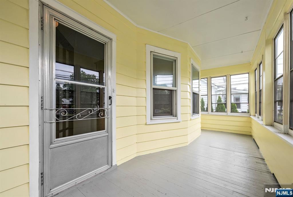 18 Lincoln Avenue 1 - Photo 3