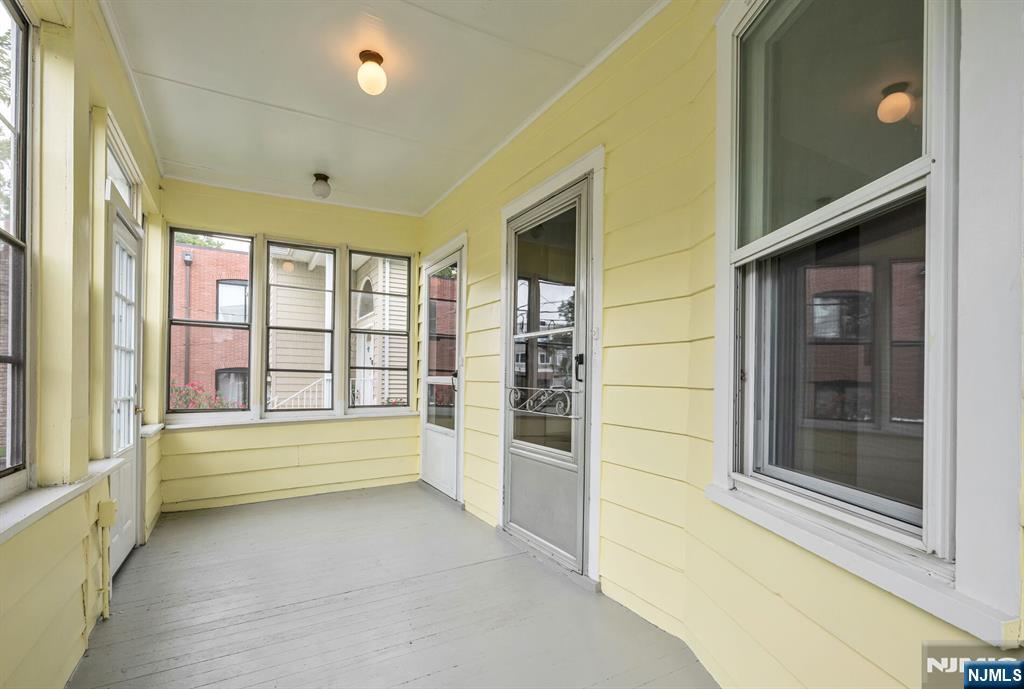 18 Lincoln Avenue 1 - Photo 4