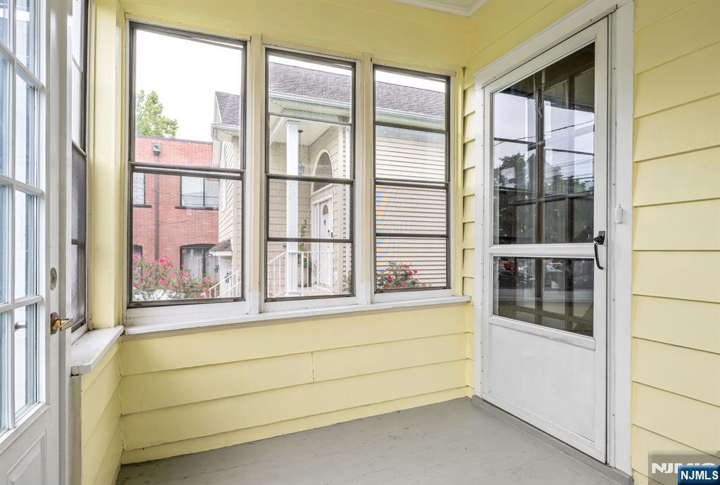 18 Unit 2 Lincoln Avenue 2 - Photo 3