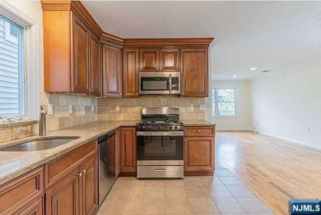 453 Park Avenue 1 - Photo 5